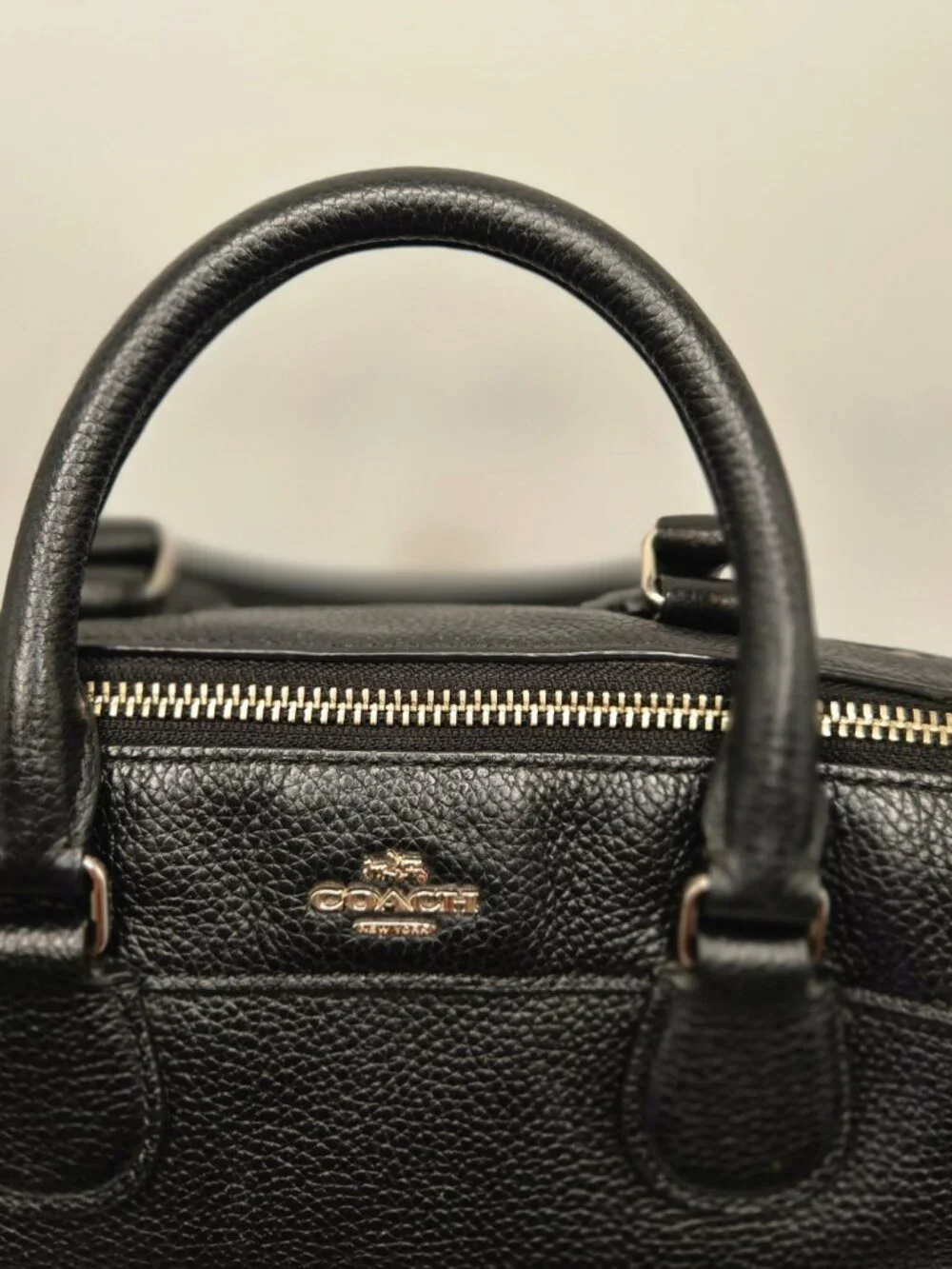 Coach Bennett Mini Satchel, Crossbody pebbled Leather with shoulder strap black